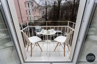 Апартаменты Glory Apartments Минск Апартаменты с балконом-20